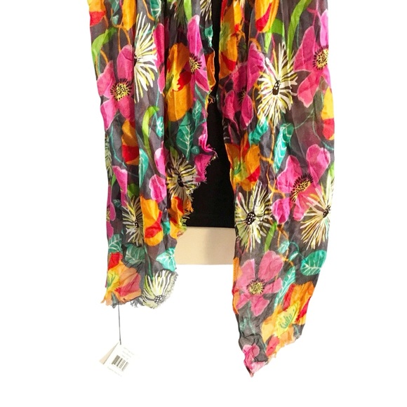 Vera Bradley Soft Fringe Jazzy Blooms Scarf NWT - Picture 4 of 4